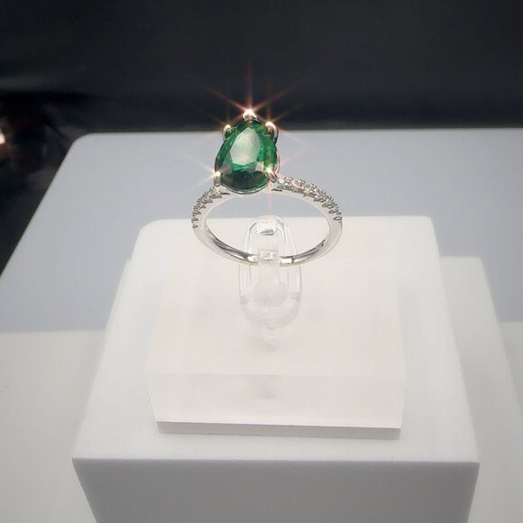 Sterling Silver Ring With Pear-Cut Green Gemstone & Pave Accent Stones - Picture 2 of 10